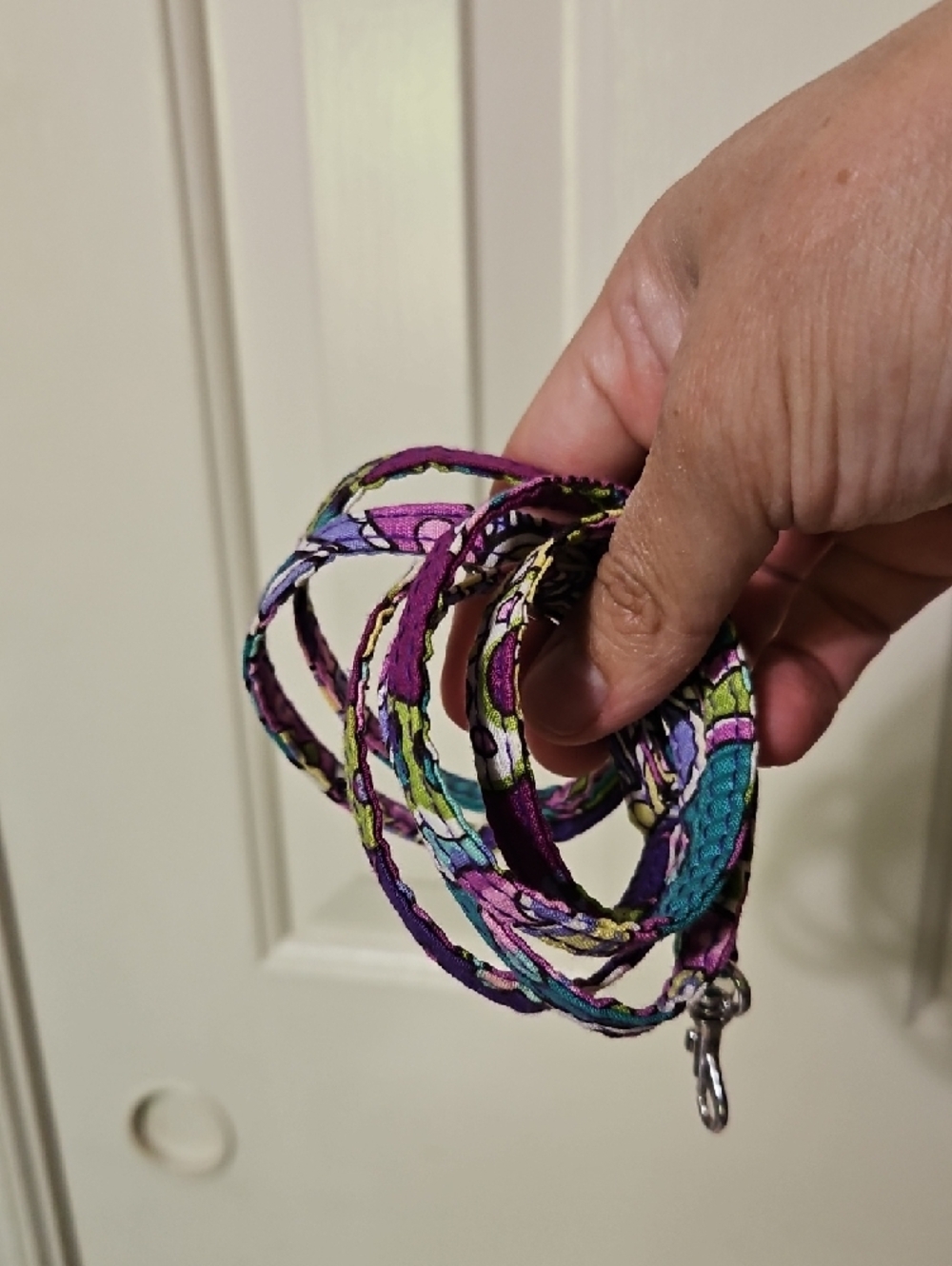 Vera Bradley Kisslock Mini Quilted Paisley Crossbody Bag - Picture 7 of 8